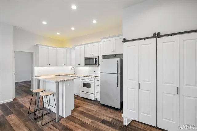 $189,900 | 6117 Alaska Avenue, St. Louis, MO 63111