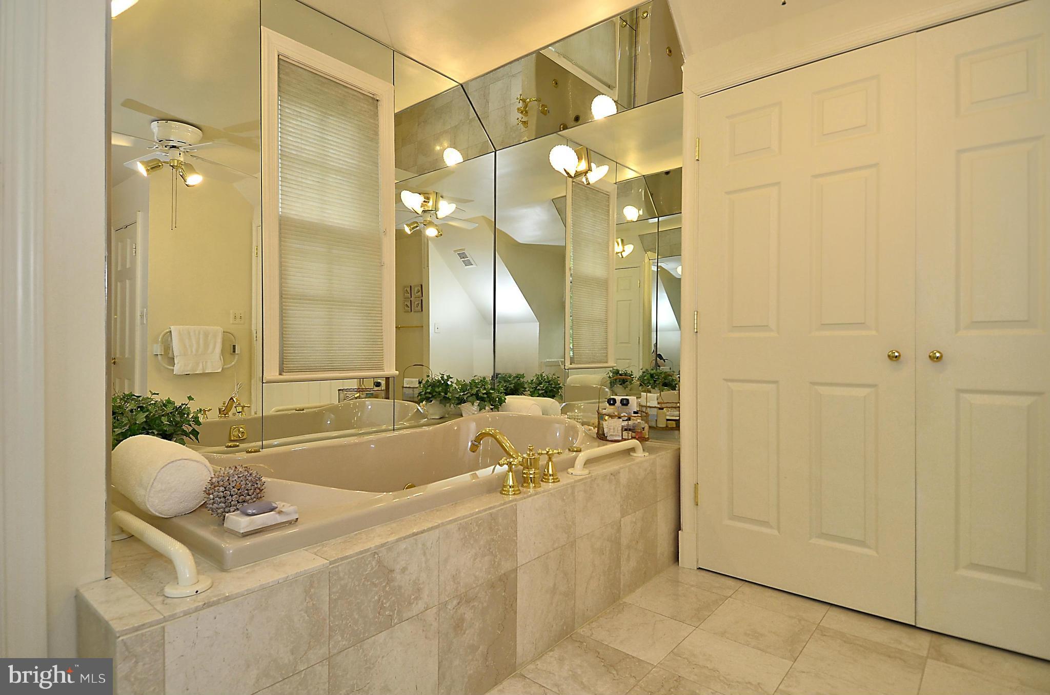 6300 Poe Road Bethesda, MD 20817 - Photo 23 of 29 Bath (Master)