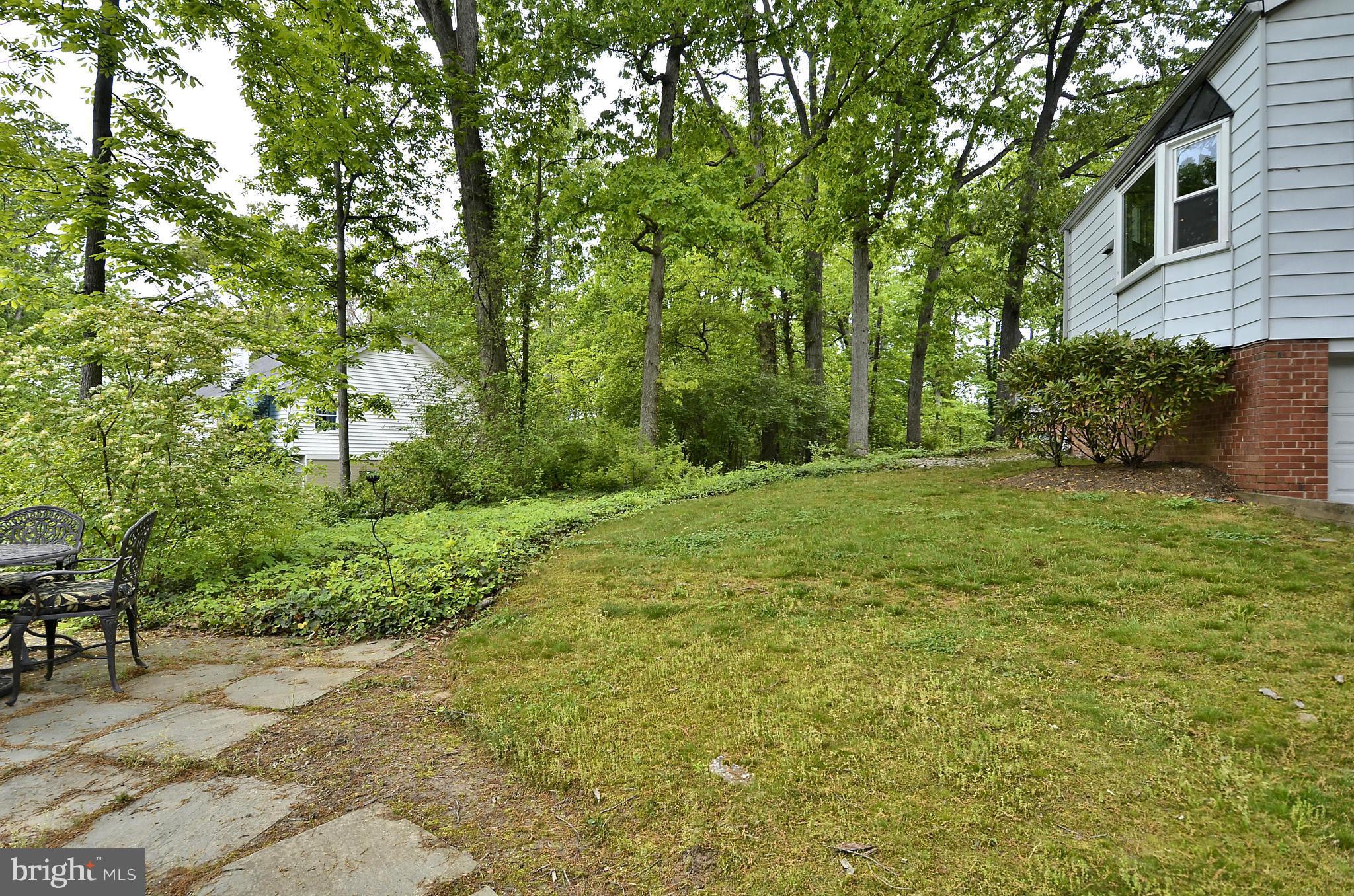 6300 Poe Road Bethesda, MD 20817 - Photo 7 of 29 Exterior (Rear)