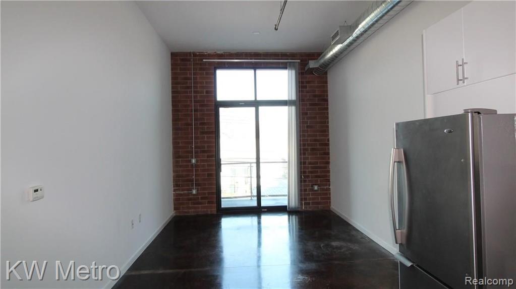 211 East 9 Mile Road, Unit 209A Ferndale, MI 48220 - Photo 3 of 16