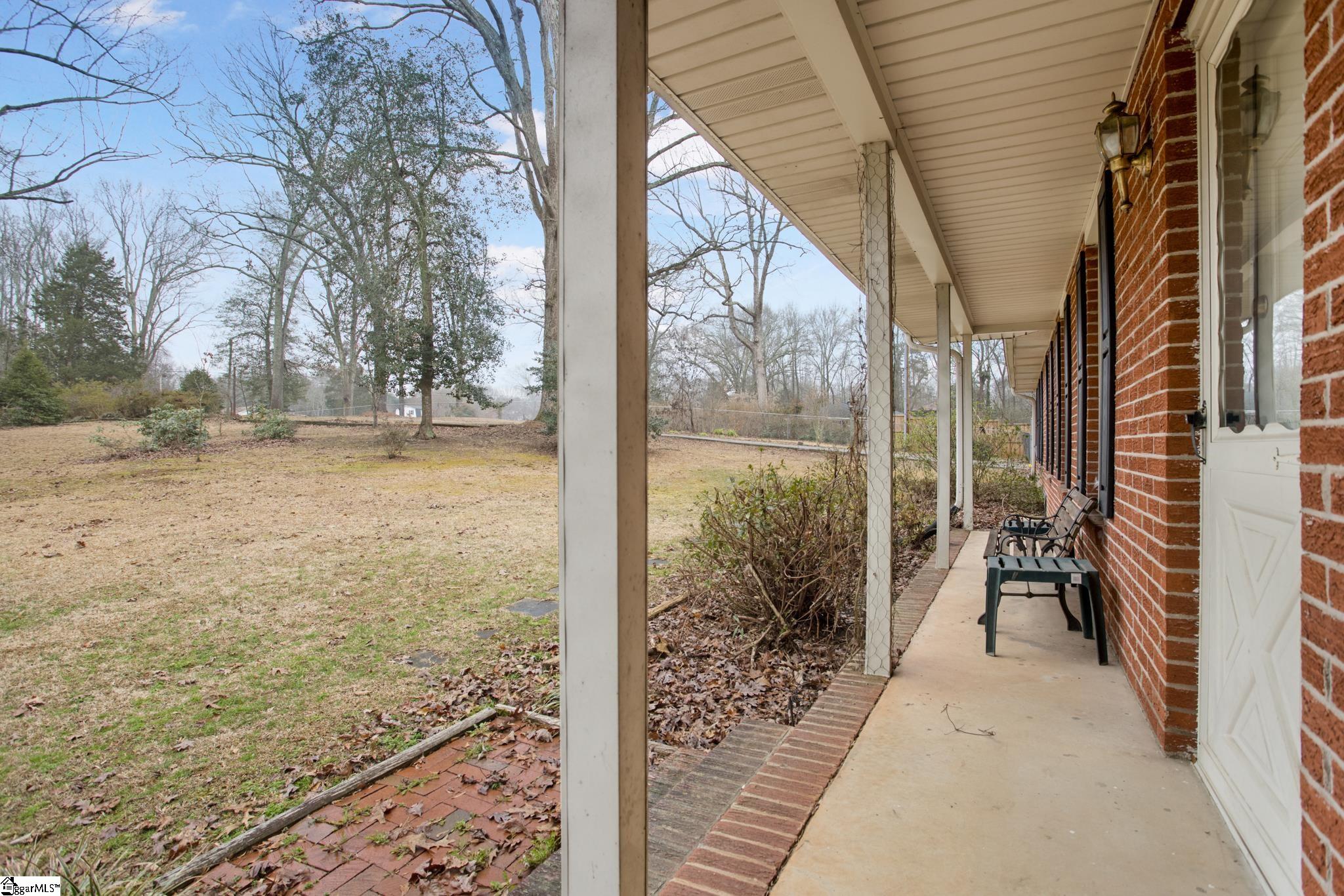 344 Spring Forest Drive Simpsonville, SC 29681 - Photo 3 of 36 Gallery Image 3