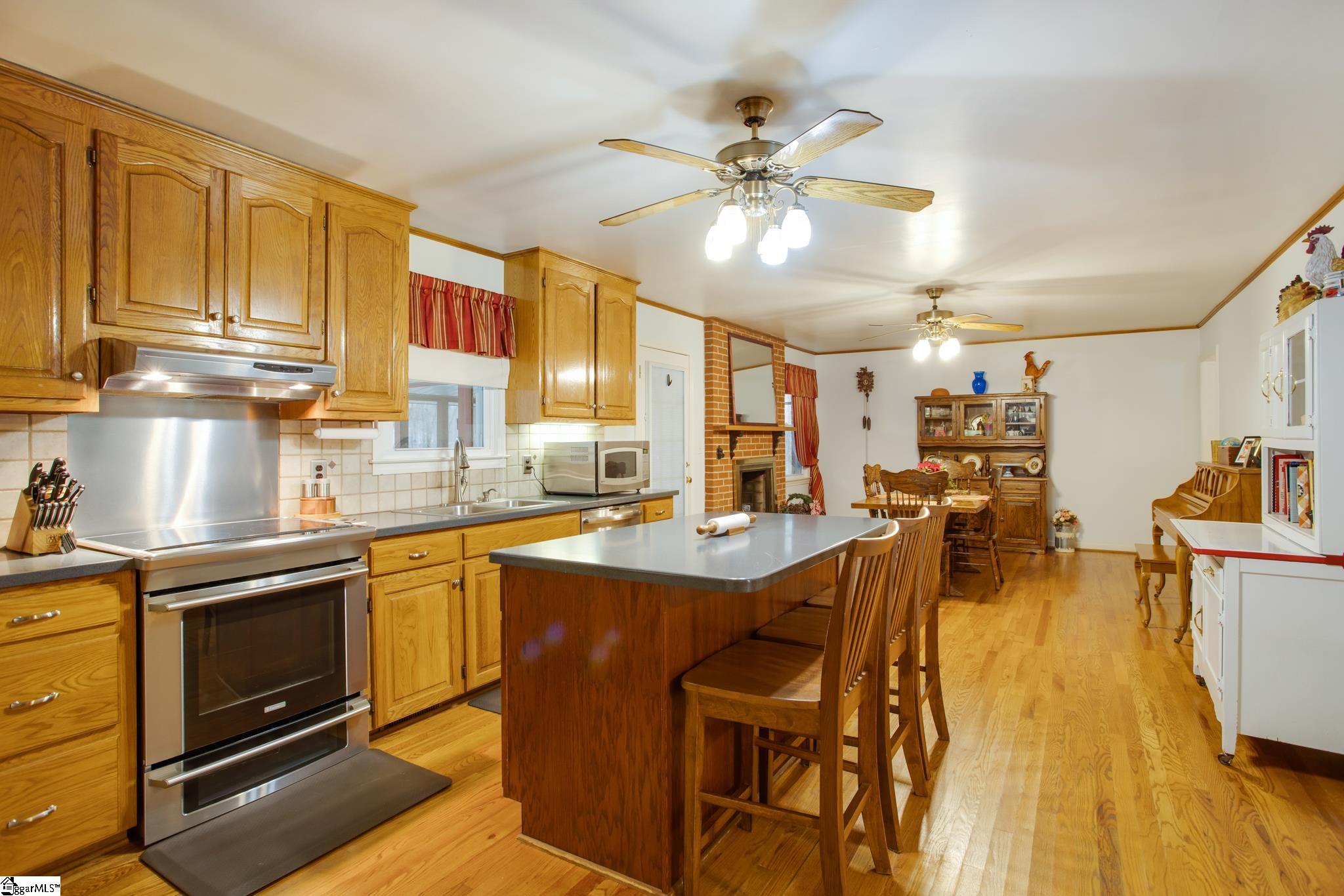 344 Spring Forest Drive Simpsonville, SC 29681 - Photo 10 of 36 Gallery Image 10