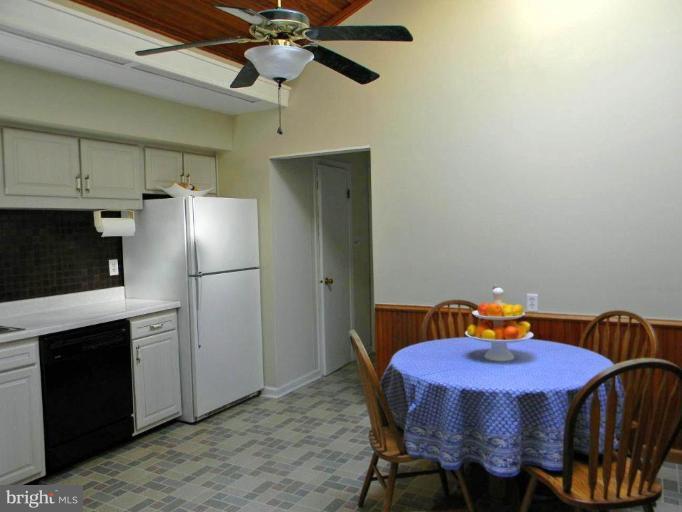 4420 Laurel Road Alexandria, VA 22309 - Photo 16 of 24 Kitchen with plenty of space for a table