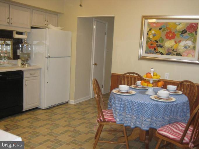 4420 Laurel Road Alexandria, VA 22309 - Photo 23 of 24 Plenty of room for a table!