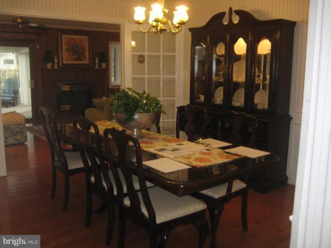 4420 Laurel Road Alexandria, VA 22309 - Photo 24 of 24 Large formal dining room