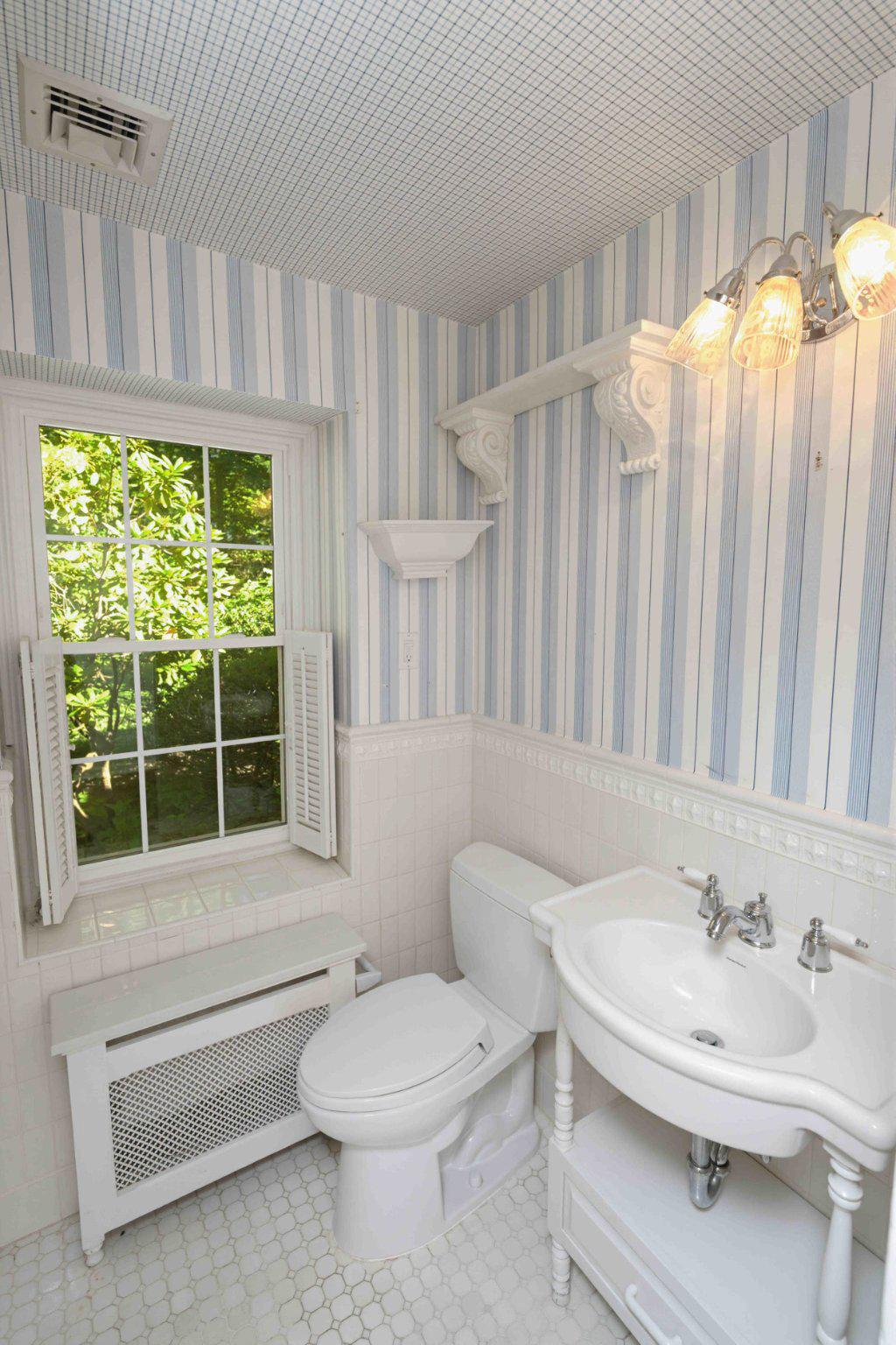 1268 Rydal Road Jenkintown, PA 19046 - Photo 21 of 31 a bathroom with a sink toilet and a tub