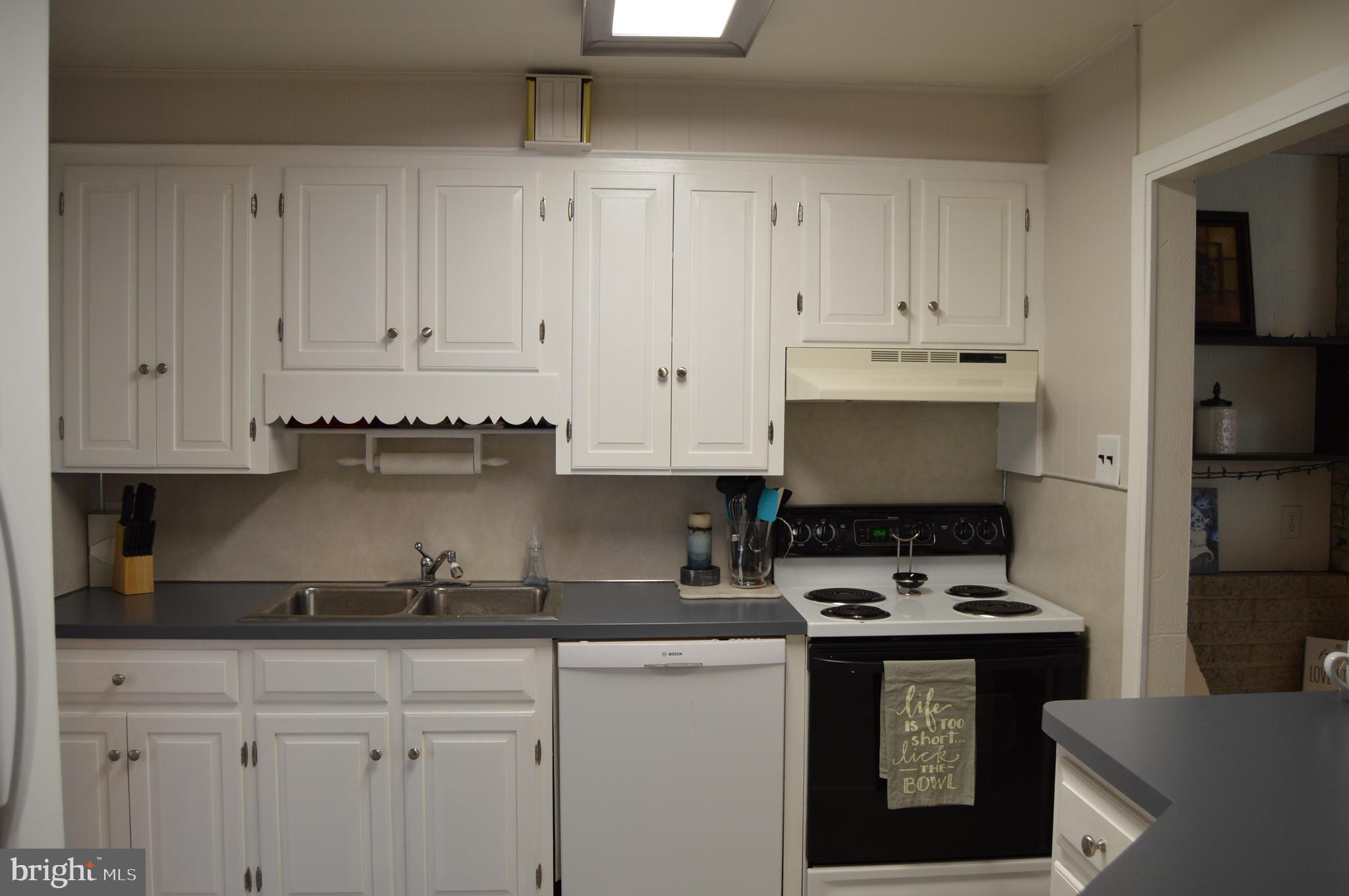 1200 Livingstone Road York, PA 17404 - Photo 4 of 25