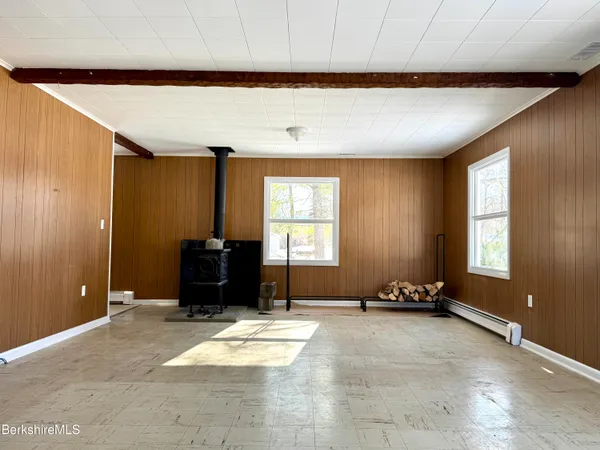 $365,000 | 153 East Main Street, Sheffield, MA 01222
