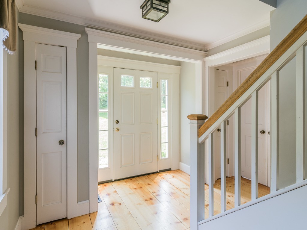 254 Bolton Road Harvard, MA 01451 - Photo 5 of 30
