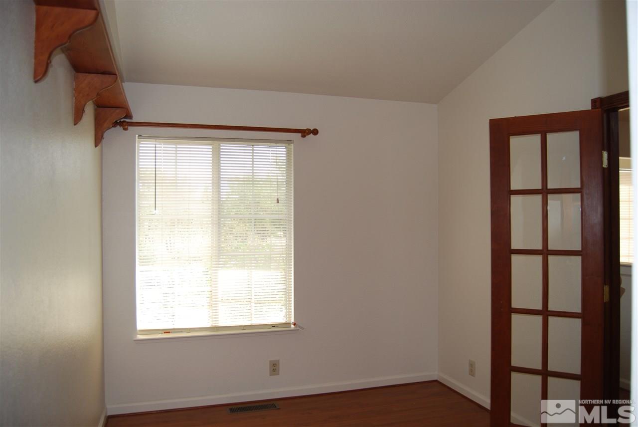 10165 Osage Court Reno, NV 89508 - Photo 8 of 23 Photo 8