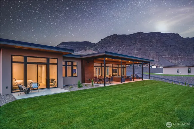 $1,795,000 | 23524 Northwest Grand Cru Drive, Quincy, WA 98848