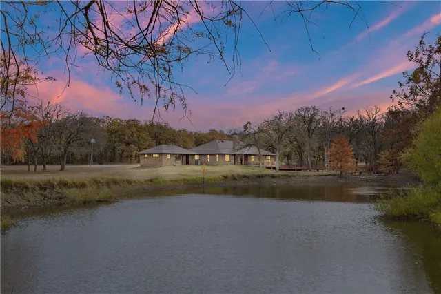 $699,000 | 216 Stovall Drive, Robinson, TX 76706