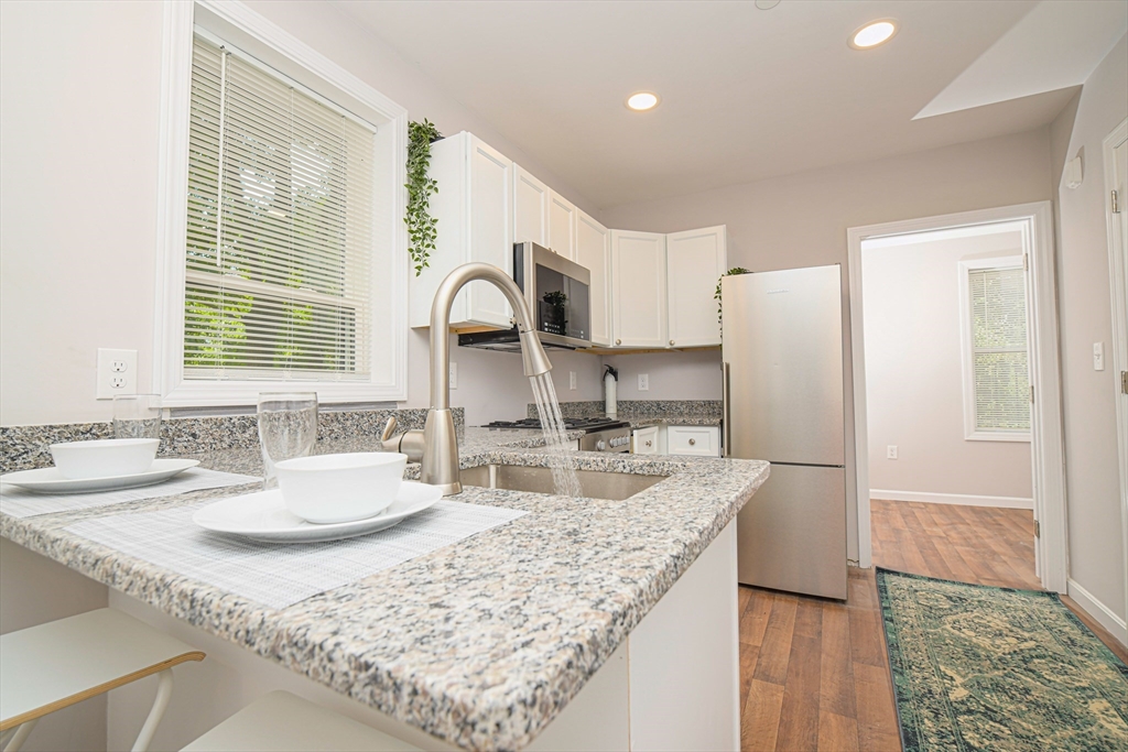 23 Warwick Street Boston, MA 02120 - Photo 5 of 13