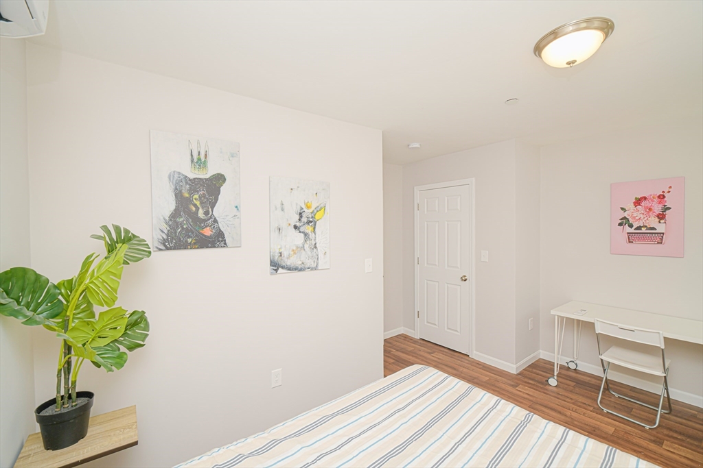 23 Warwick Street Boston, MA 02120 - Photo 10 of 13