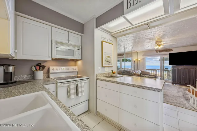 $420,000 | 811 1st Street South, Unit 10, Jacksonville Beach, FL 32250