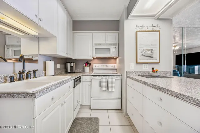 $420,000 | 811 1st Street South, Unit 10, Jacksonville Beach, FL 32250