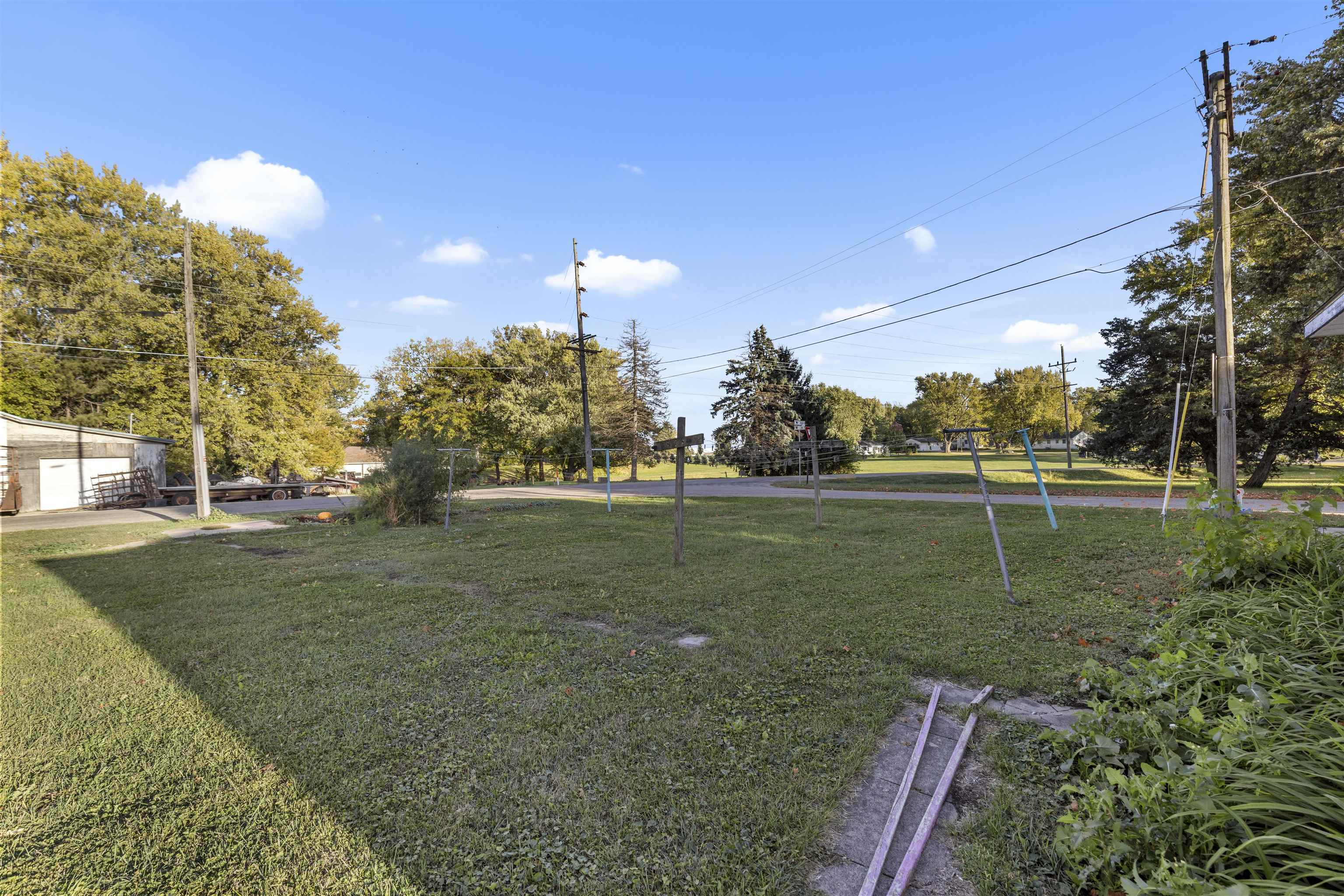 411 South Walnut Avenue Forreston, IL 61030 - Photo 19 of 19 a view of a park