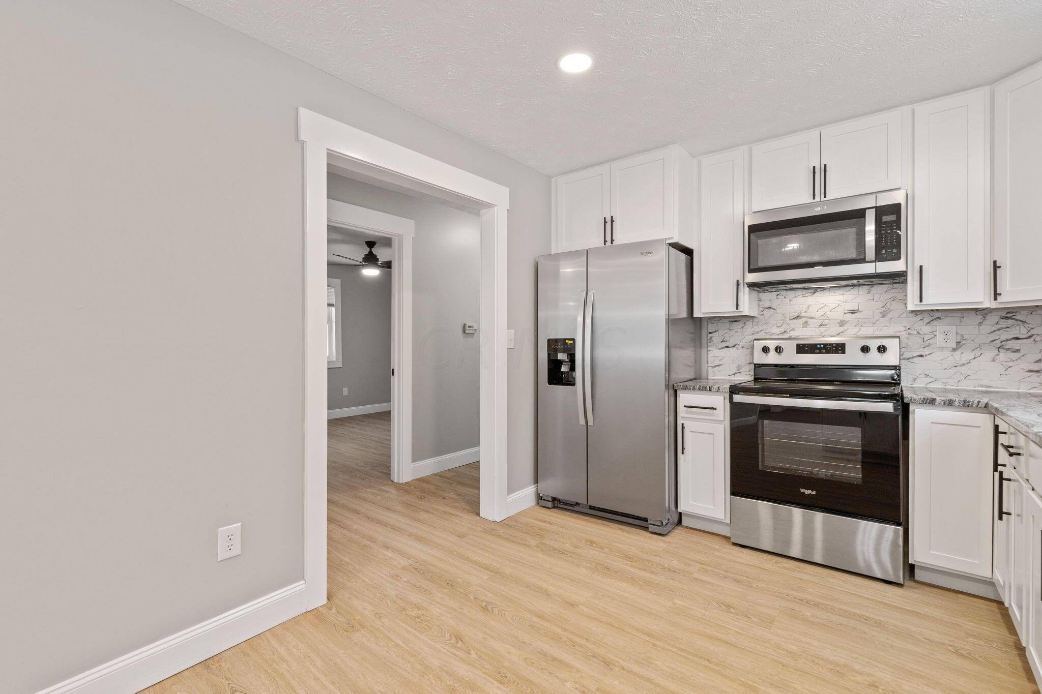 22195 Cliff Road Rockbridge, OH 43149 - Photo 20 of 66 Kitchen - 22195 Cliff Road, Rockbridge, OH 43149