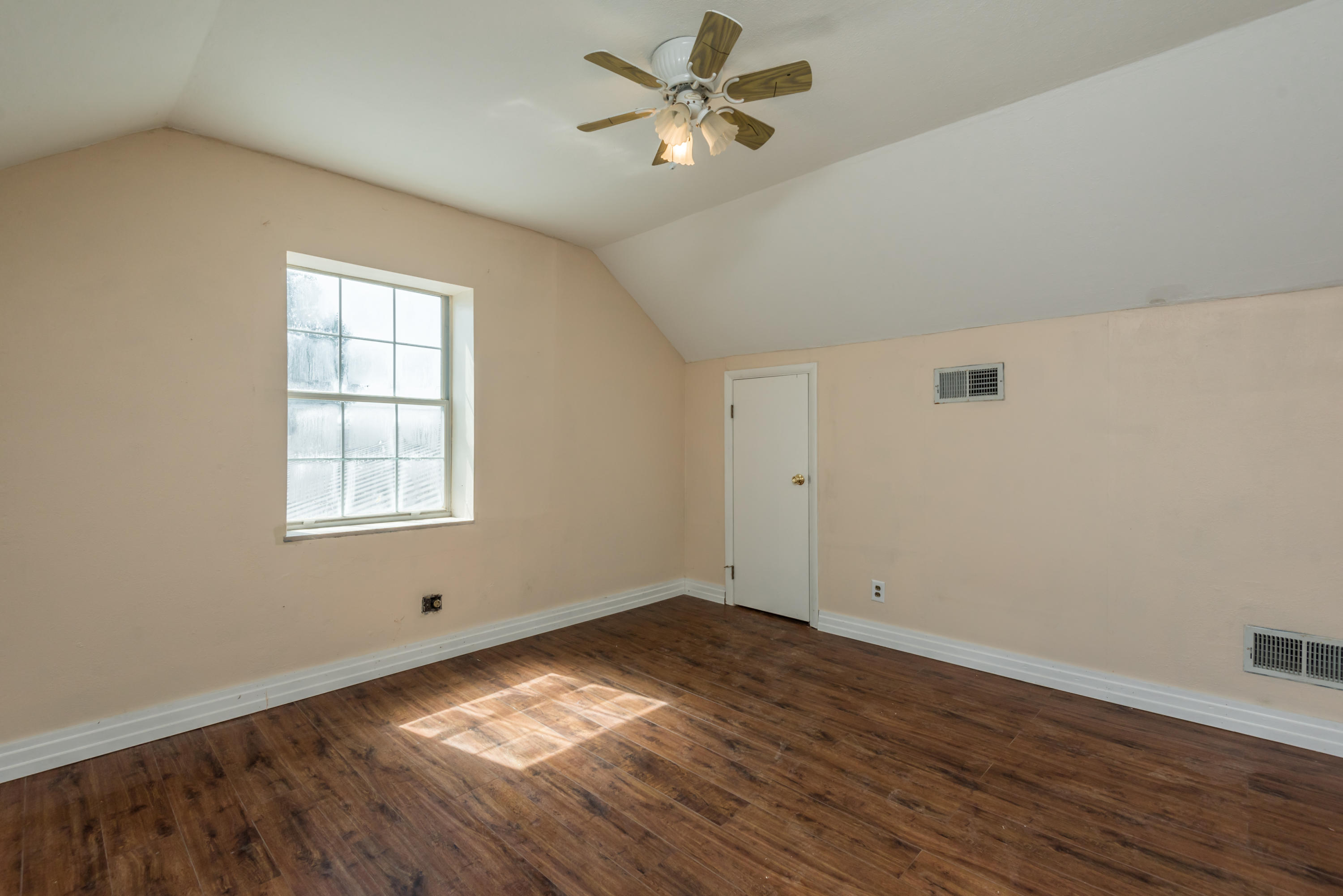 1031 Federal Road Madisonville, TN 37354 - Photo 19 of 36 1031FederalRd-18