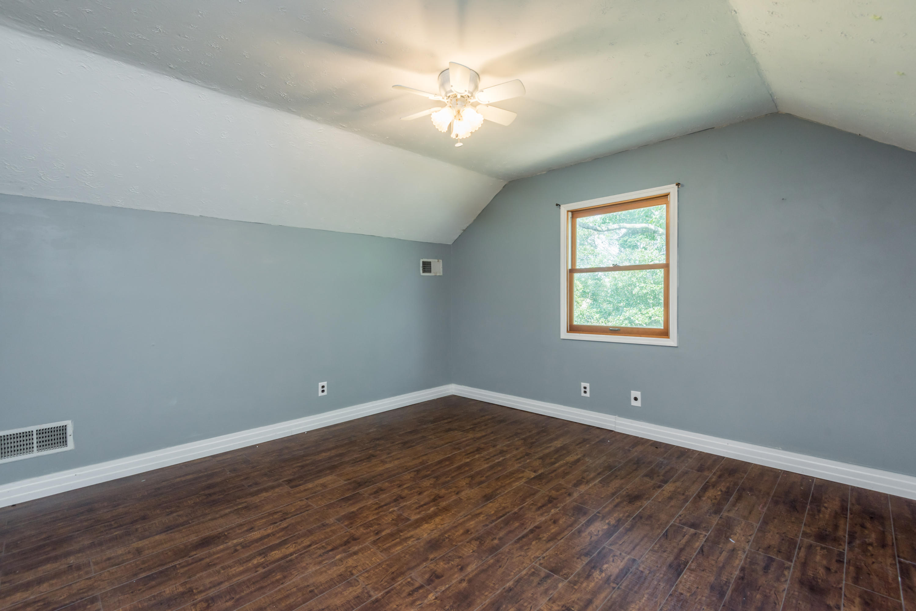 1031 Federal Road Madisonville, TN 37354 - Photo 21 of 36 1031FederalRd-20