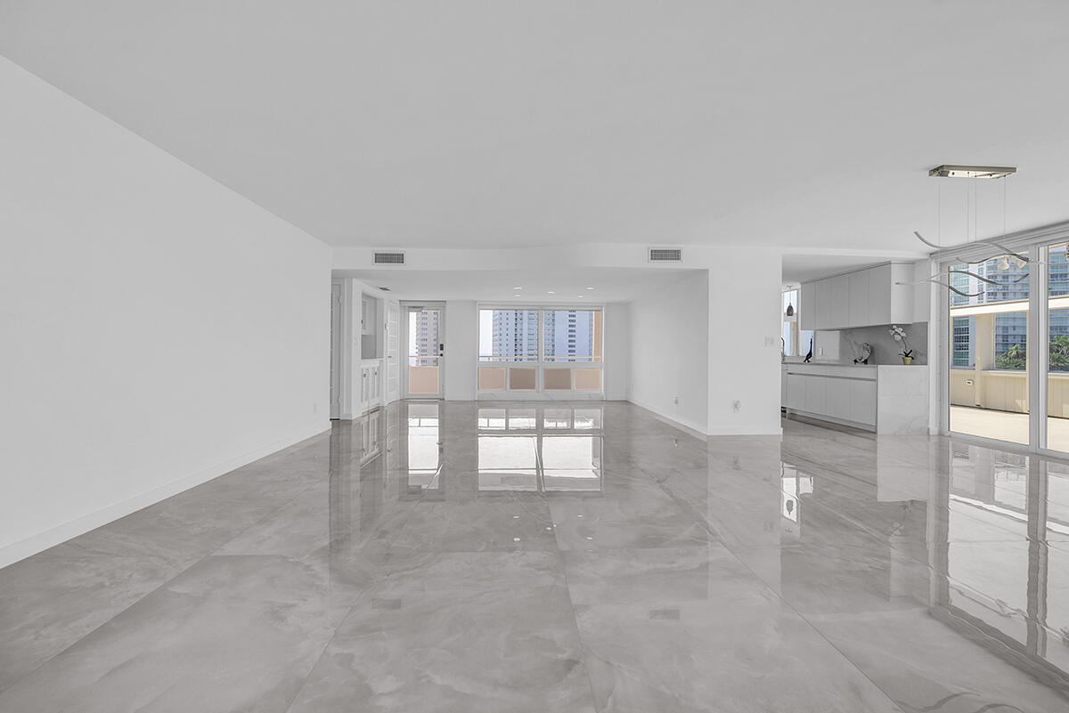 201 North Riverside Drive, Unit 802 Pompano Beach, FL 33062 - Photo 8 of 51 DSC08873
