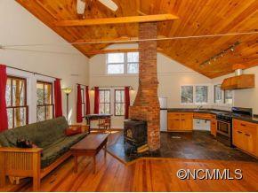 85 Johnny Marlow Road Fairview, NC 28730 - Photo 9 of 22 Gallery Image 9