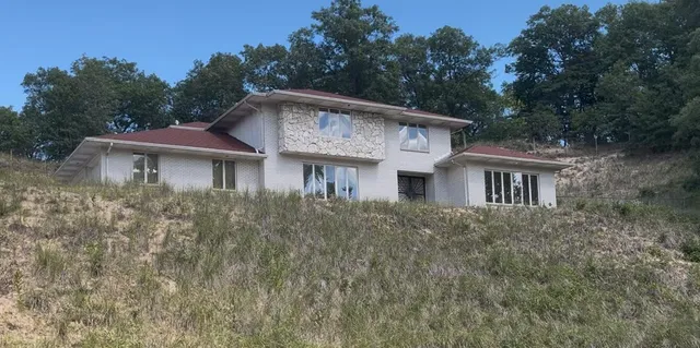 $580,000 | 8000 Forest Avenue, Gary, IN 46403