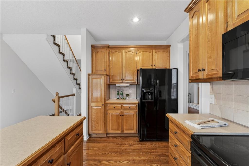 20729 South Barker Road Spring Hill, KS 66083 - Photo 16 of 54