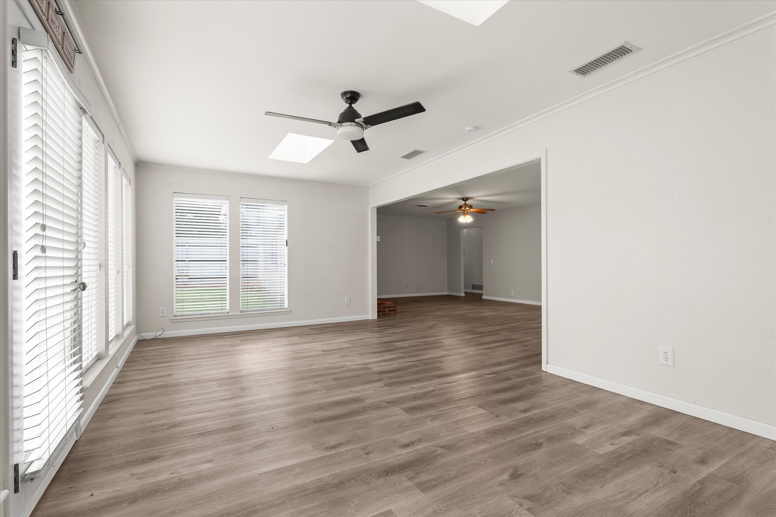 2114 70th Street Lubbock, TX 79412 - Photo 13 of 33 15-2114 70th St