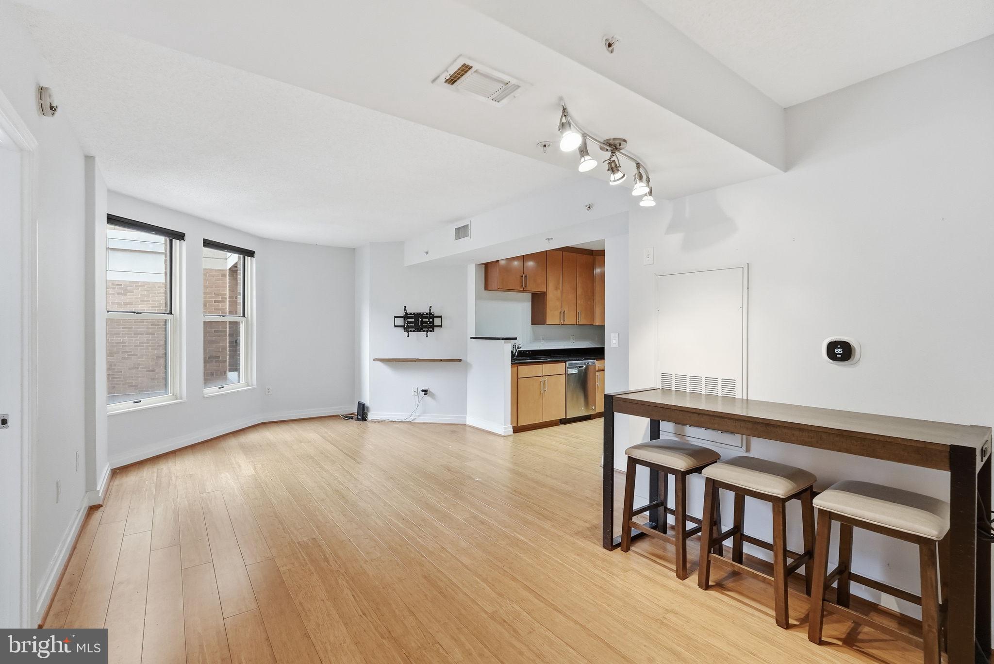 915 E Street Northwest, Unit 1003 Washington, DC 20004 - Photo 9 of 23