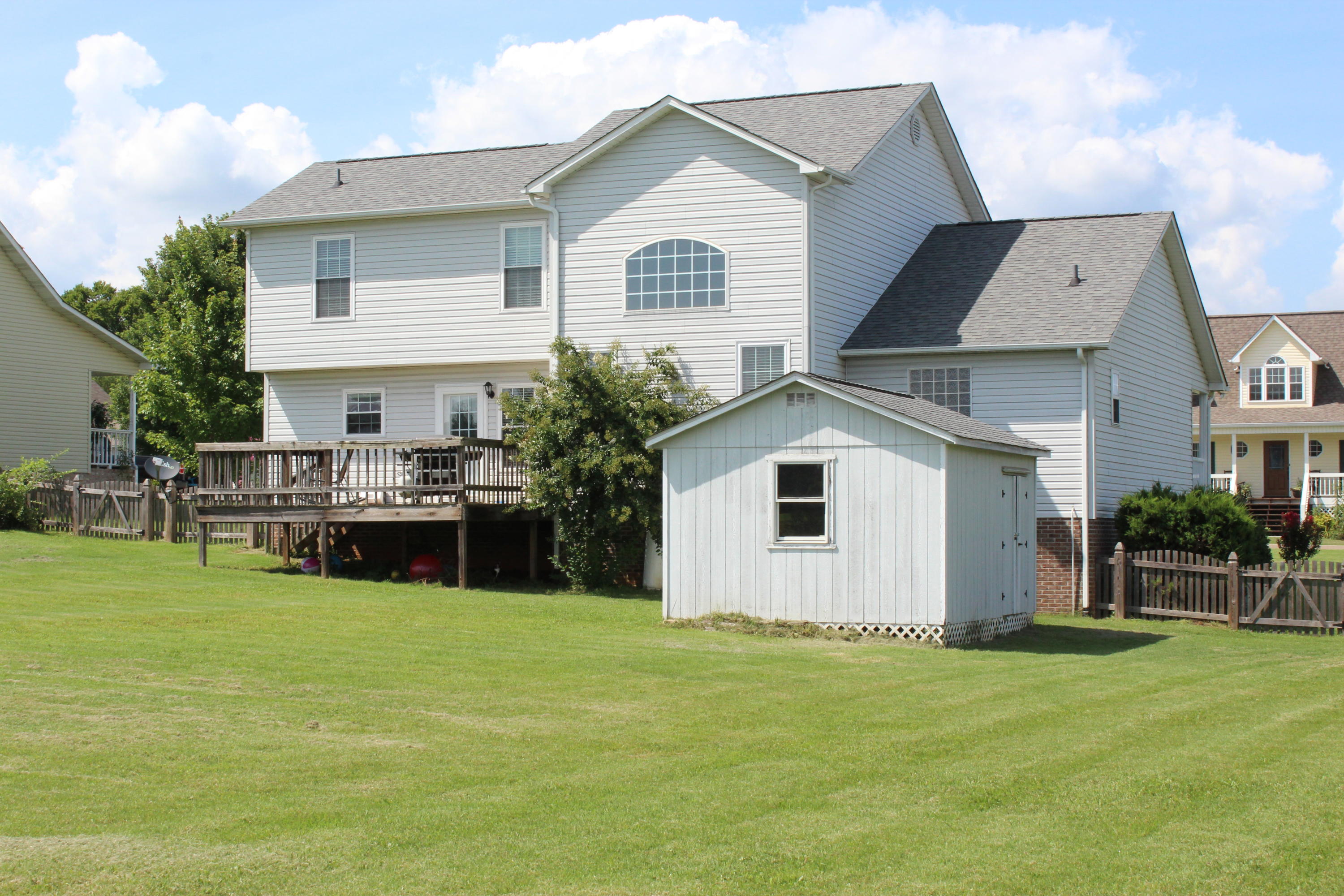 2843 Rhett Butler Drive Louisville, TN 37777 - Photo 4 of 29 IMG_7495