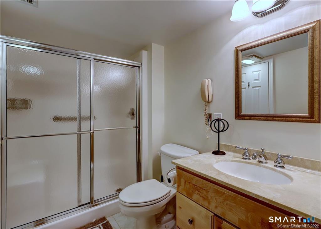 18 Gaylor Drive Monroe, CT 06468 - Photo 5 of 8