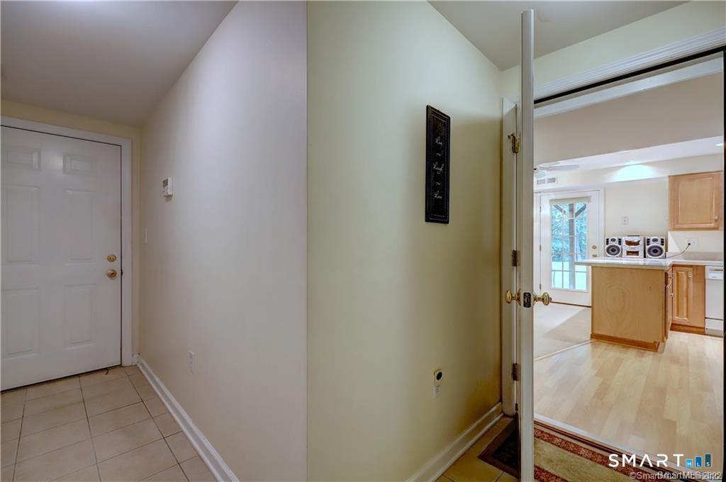 18 Gaylor Drive Monroe, CT 06468 - Photo 6 of 8