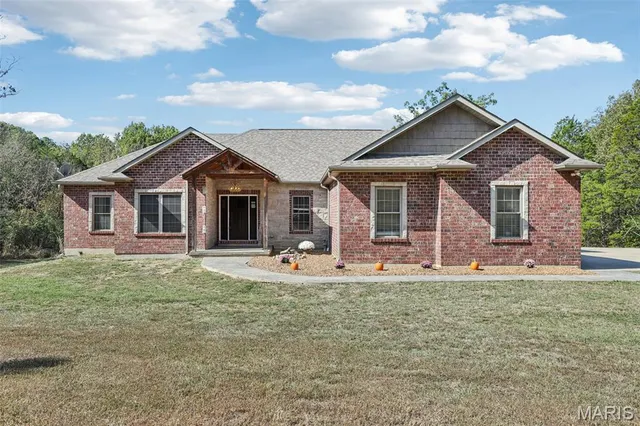 $580,000 | 4445 Cedar Tree Lane, De Soto, MO 63020