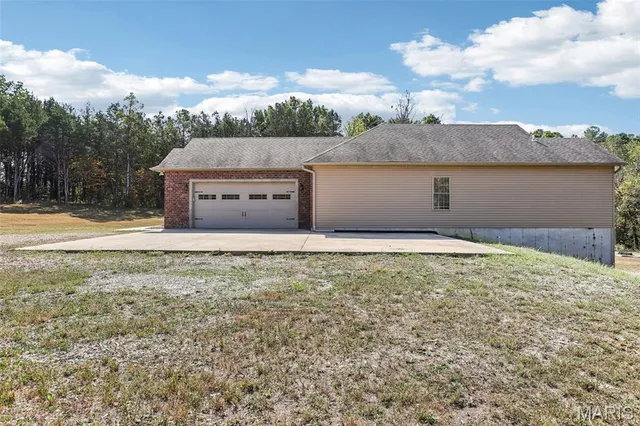 $580,000 | 4445 Cedar Tree Lane, De Soto, MO 63020