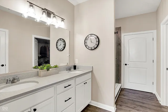 $320,000 | 1684 Hedley Way West, Avon, IN 46123