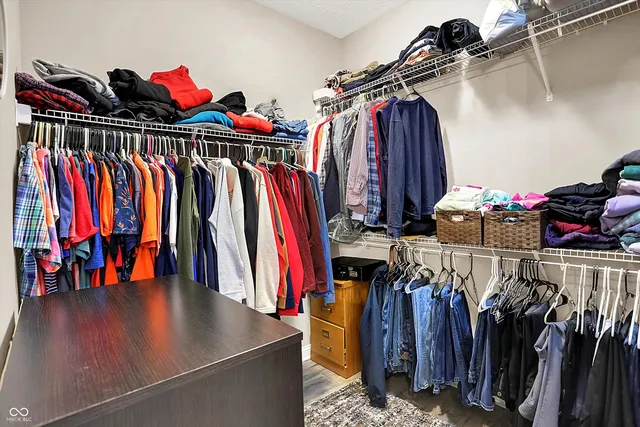 $320,000 | 1684 Hedley Way West, Avon, IN 46123