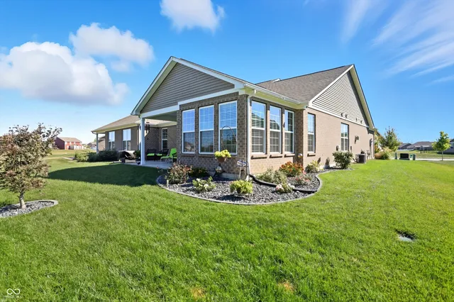 $320,000 | 1684 Hedley Way West, Avon, IN 46123