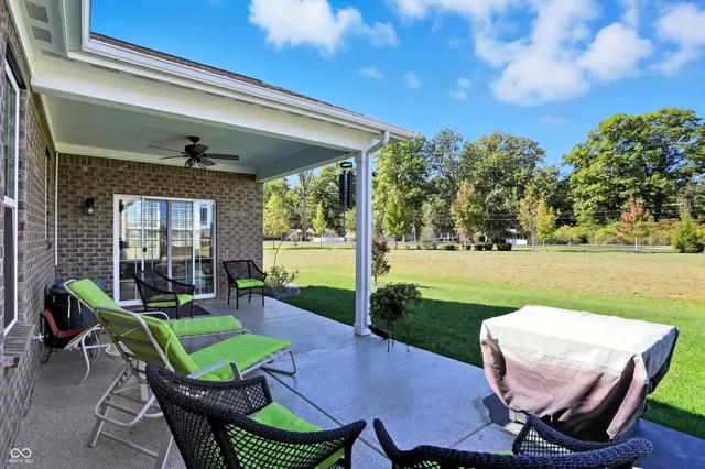 $320,000 | 1684 Hedley Way West, Avon, IN 46123