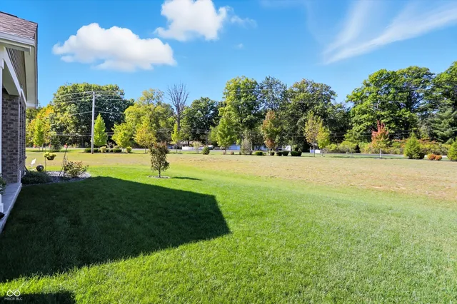 $320,000 | 1684 Hedley Way West, Avon, IN 46123