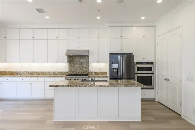 $6,199 | 71 Stetson, Irvine, CA 92602