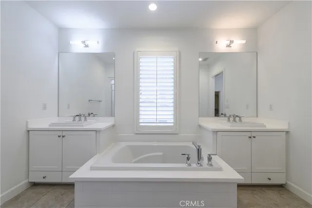 $6,199 | 71 Stetson, Irvine, CA 92602