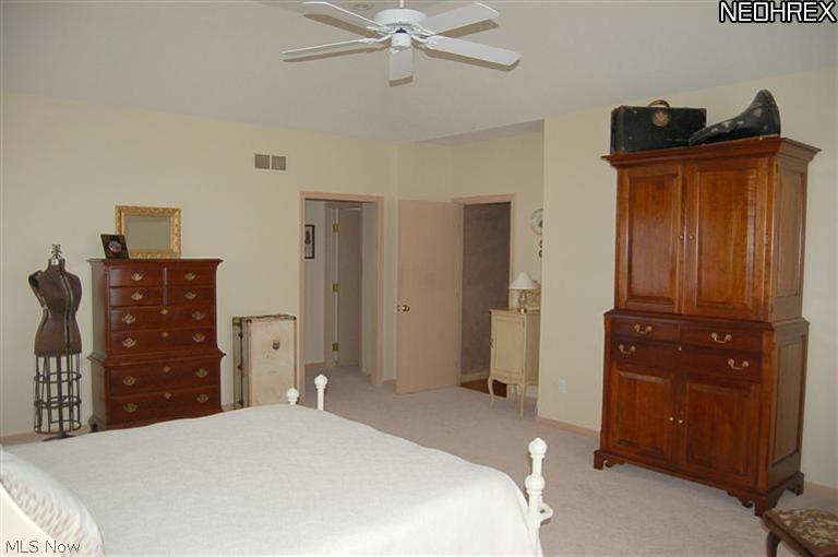 27289 Belgrave Road Cleveland, OH 44124 - Photo 19 of 25