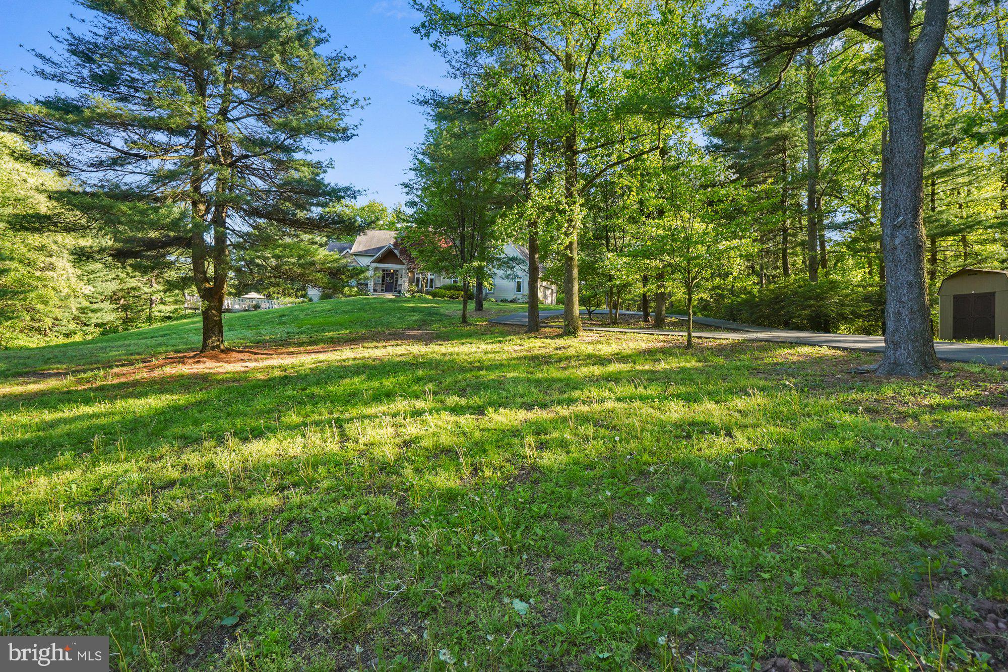 451 Maple Grove Road Mohnton, PA 19540 - Photo 4 of 37
