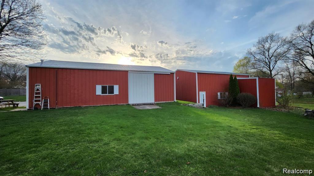 13281 North Bray Road Clio, MI 48420 - Photo 3 of 47