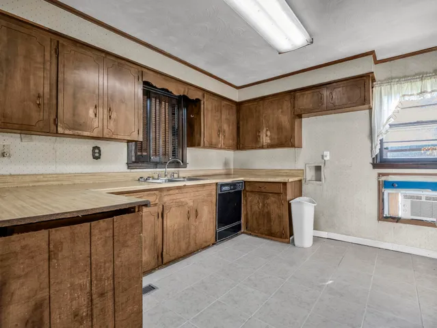 $220,000 | 127 Crystal Drive, Cowpens, SC 29330