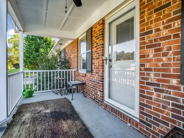 $220,000 | 127 Crystal Drive, Cowpens, SC 29330