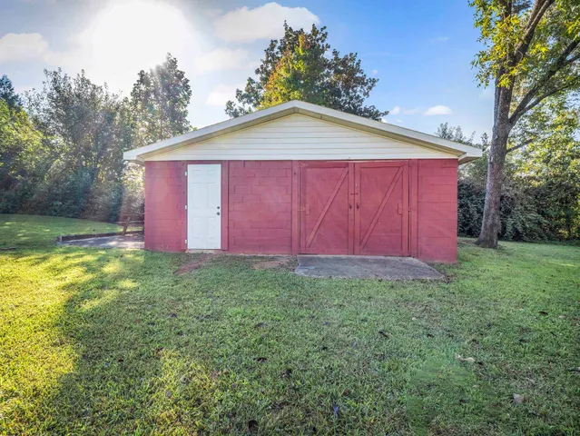 $220,000 | 127 Crystal Drive, Cowpens, SC 29330