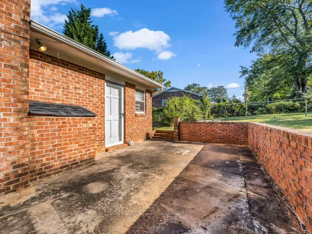 $220,000 | 127 Crystal Drive, Cowpens, SC 29330