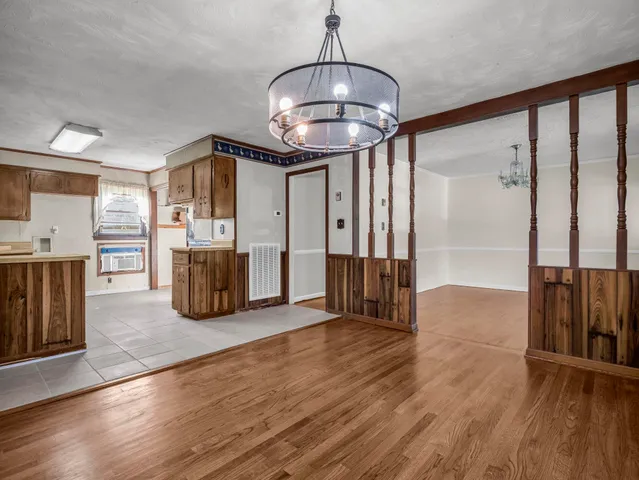 $220,000 | 127 Crystal Drive, Cowpens, SC 29330